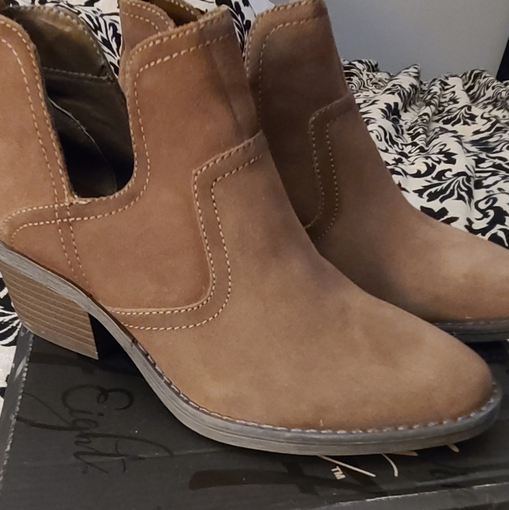 Women's brown leather booties
